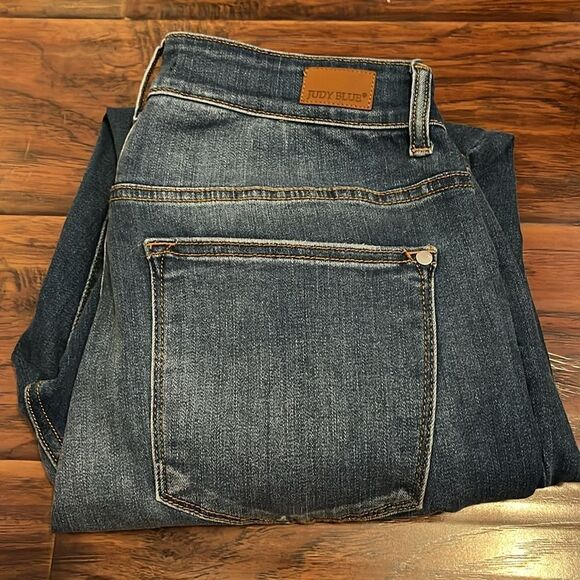 Judy Blue Skinny Fit Factory Distressed Ripped Blue Denim Raw Hem Jeans Boho - Picture 2 of 11